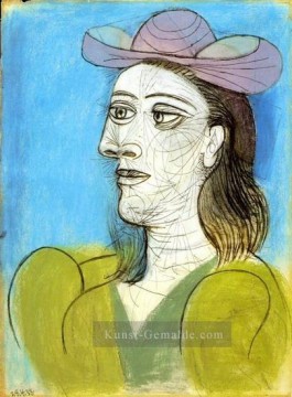 Buste de femme au chapeau 1943 kubistisch Ölgemälde